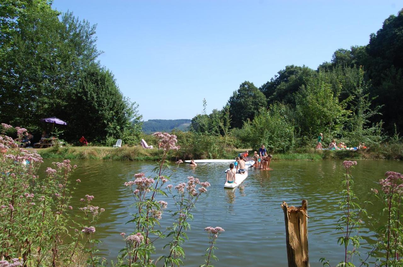 Camping La Foret Du Morvan Vintage Caravan Larochemillay Exteriér fotografie